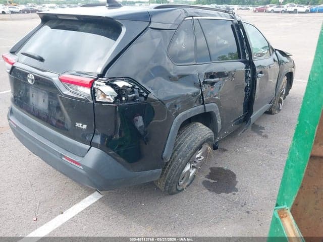 2022 TOYOTA RAV4 XLE 4