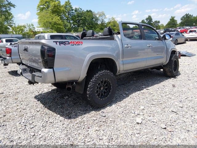2020 TOYOTA TACOMA TRD SPORT 4