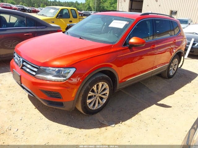 2018 VOLKSWAGEN TIGUAN 2.0T SE/2.0T SEL 2