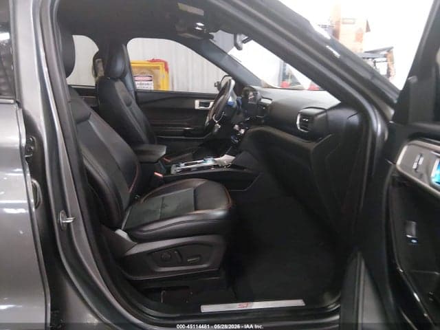 2023 FORD EXPLORER ST-LINE 5