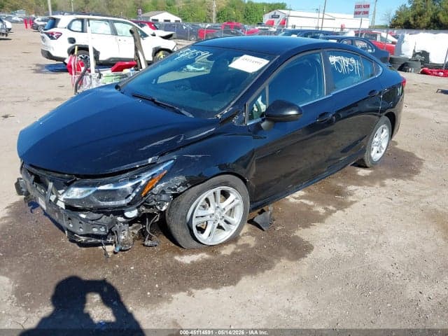2018 CHEVROLET CRUZE LT AUTO 2