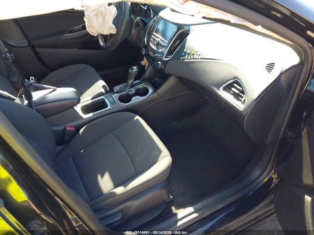 2018 CHEVROLET CRUZE LT AUTO 5