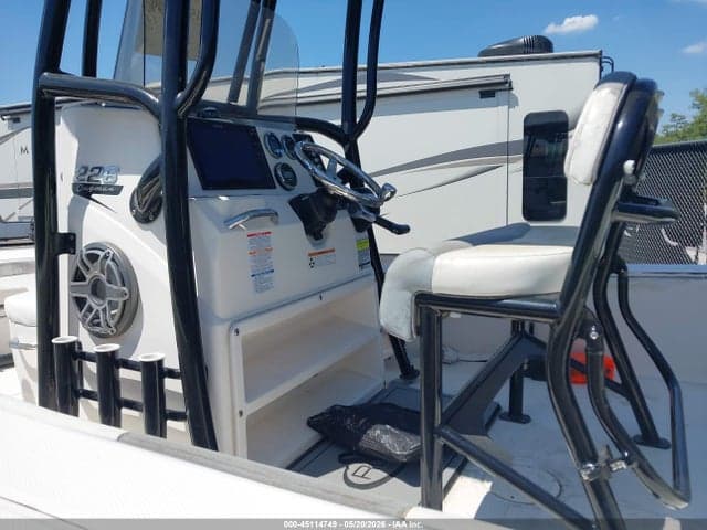 2021 ROBALO BOAT 5