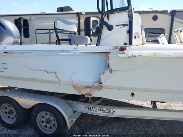 2021 ROBALO BOAT 6