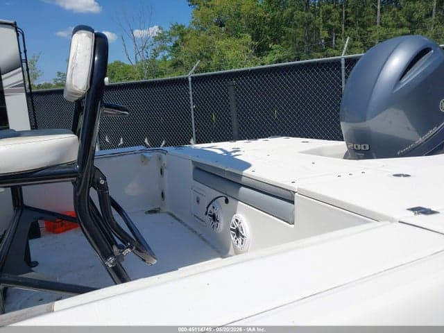 2021 ROBALO BOAT 8