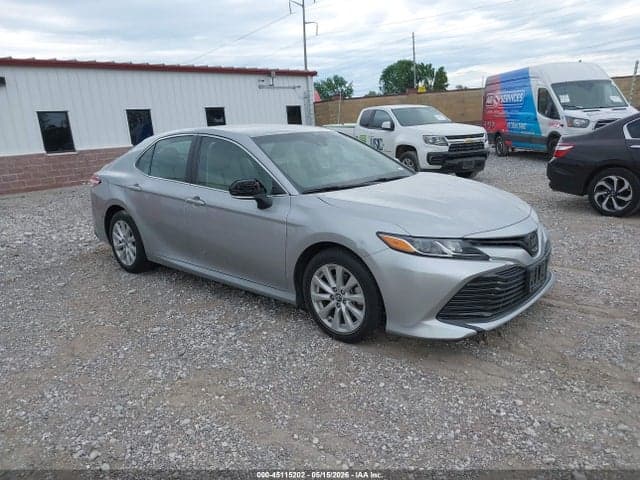 2018 TOYOTA CAMRY LE