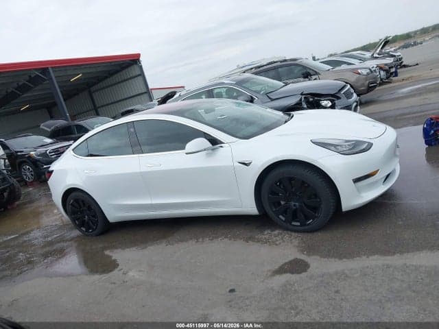 2018 TESLA MODEL 3 LONG RANGE/PERFORMANCE 13
