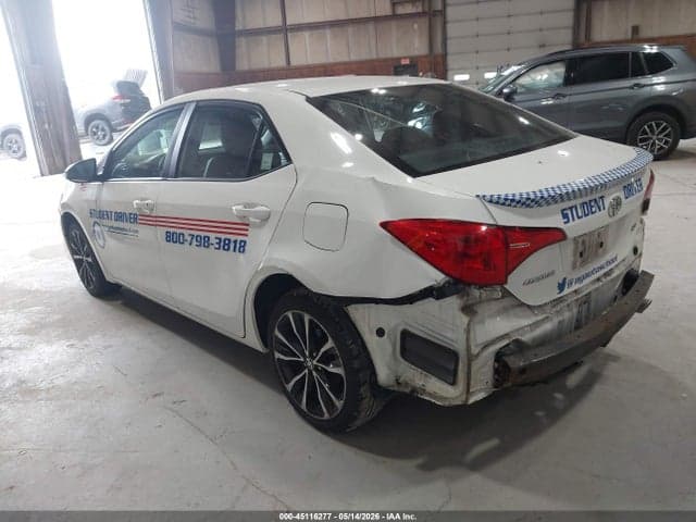 2018 TOYOTA COROLLA SE 3