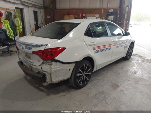 2018 TOYOTA COROLLA SE 4