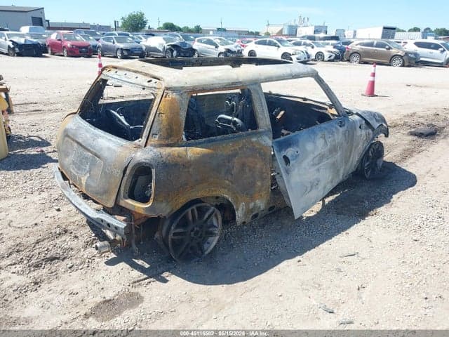 2008 MINI COOPER 4