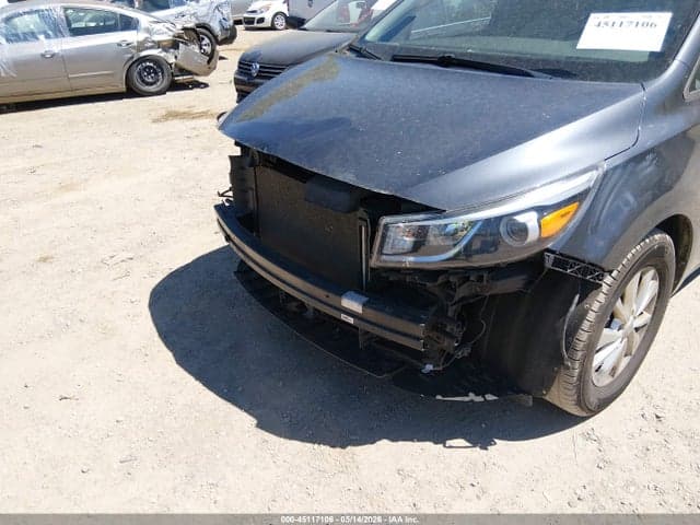 2017 KIA SEDONA LX 6