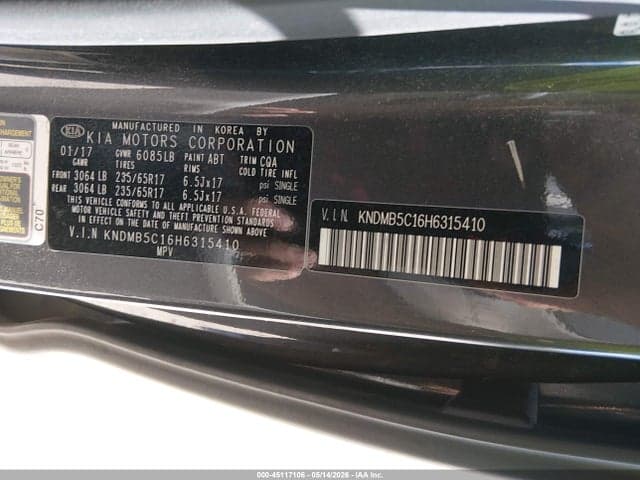 2017 KIA SEDONA LX 9