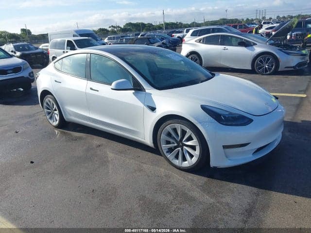 2022 TESLA MODEL 3