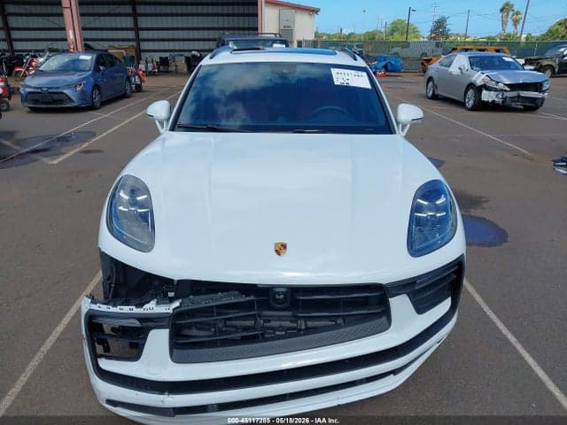 2024 PORSCHE MACAN T 6