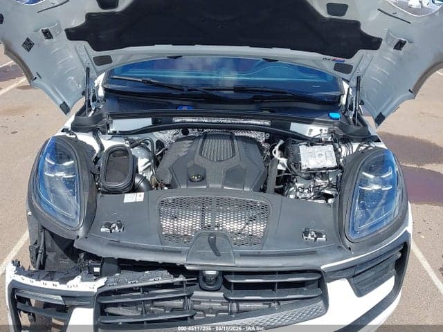 2024 PORSCHE MACAN T 10