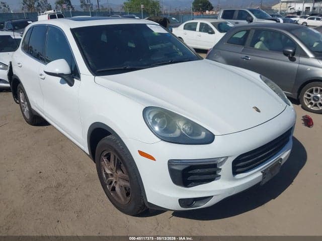 2016 PORSCHE CAYENNE 1
