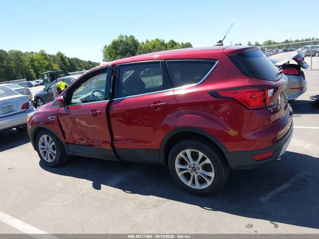 2019 FORD ESCAPE SE 14