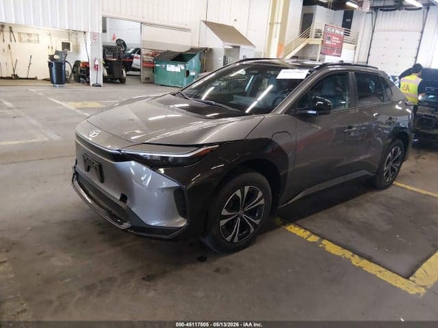 2025 TOYOTA BZ4X XLE 2