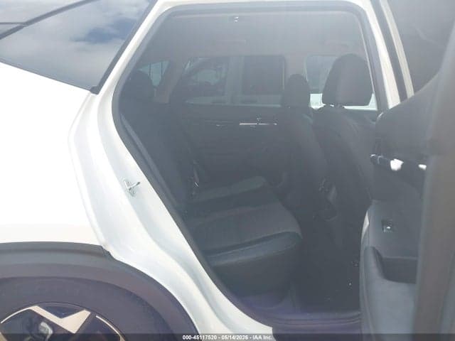 2025 KIA SELTOS S 8
