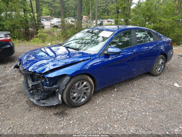 2024 HYUNDAI ELANTRA SEL 2