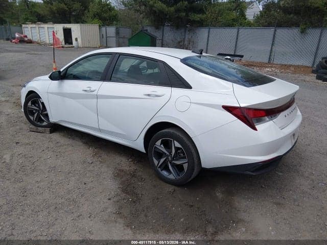 2023 HYUNDAI ELANTRA SEL 3