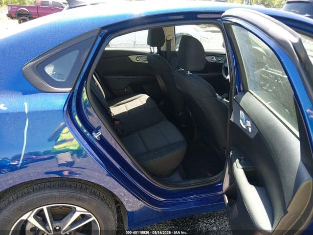 2024 KIA FORTE LXS 8
