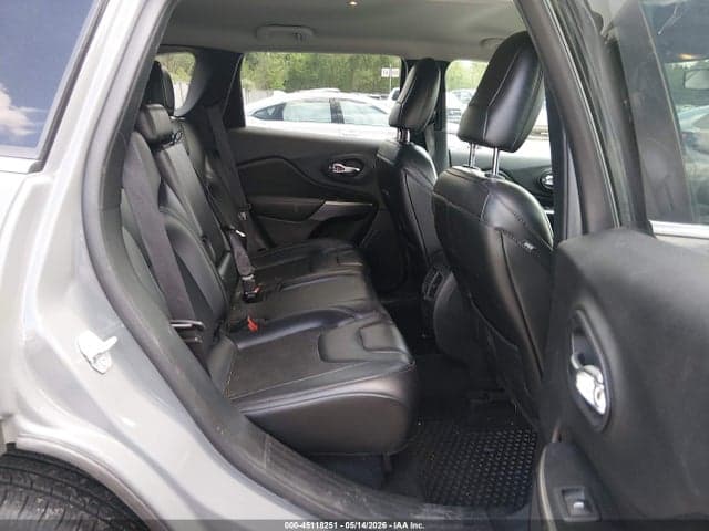 2020 JEEP CHEROKEE LATITUDE PLUS 4X4 8