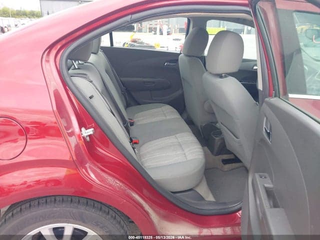 2017 CHEVROLET SONIC LT AUTO 8