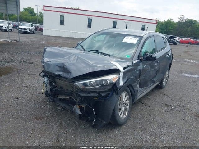 2017 HYUNDAI TUCSON SE 2