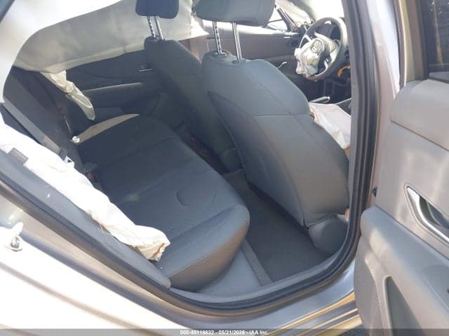 2025 HYUNDAI ELANTRA SE 8