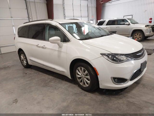 2017 CHRYSLER PACIFICA TOURING-L 1