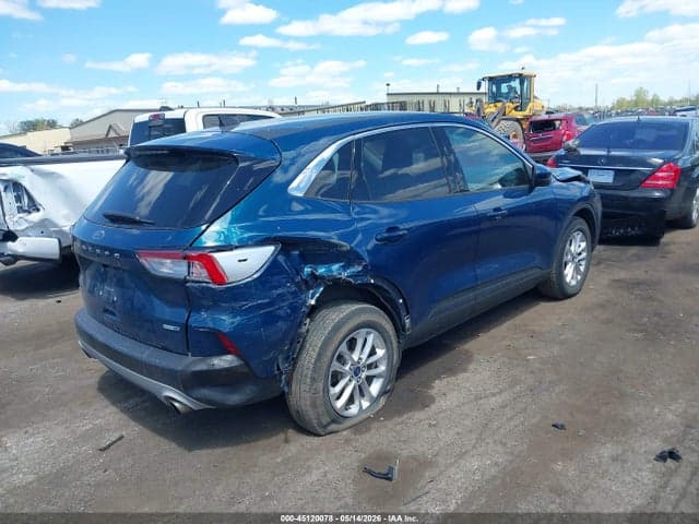 2020 FORD ESCAPE SE 4