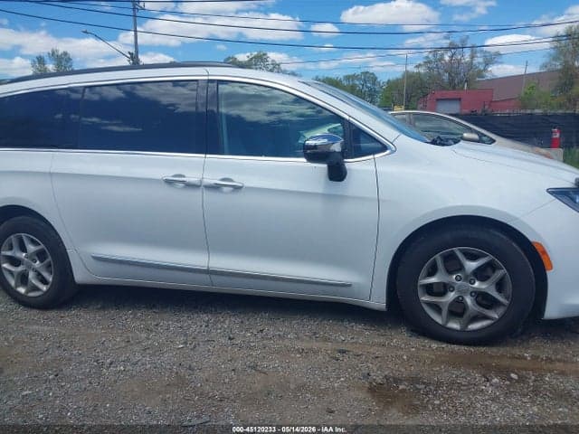2017 CHRYSLER PACIFICA TOURING-L 13