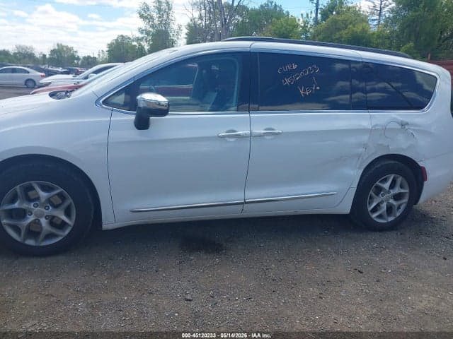 2017 CHRYSLER PACIFICA TOURING-L 14