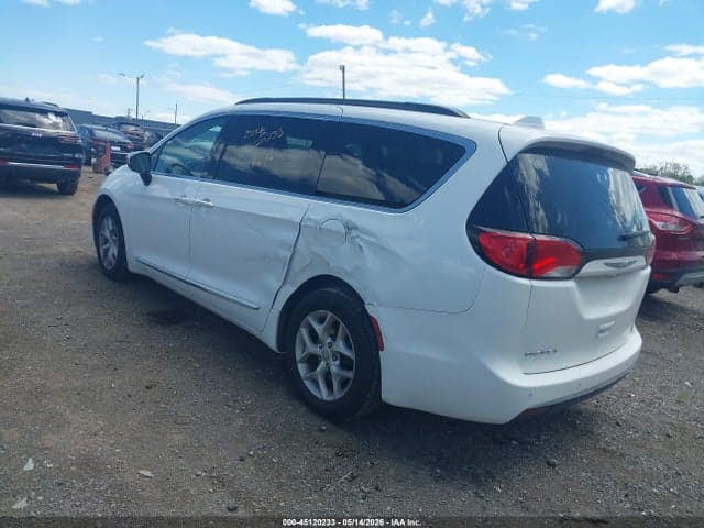 2017 CHRYSLER PACIFICA TOURING-L 3