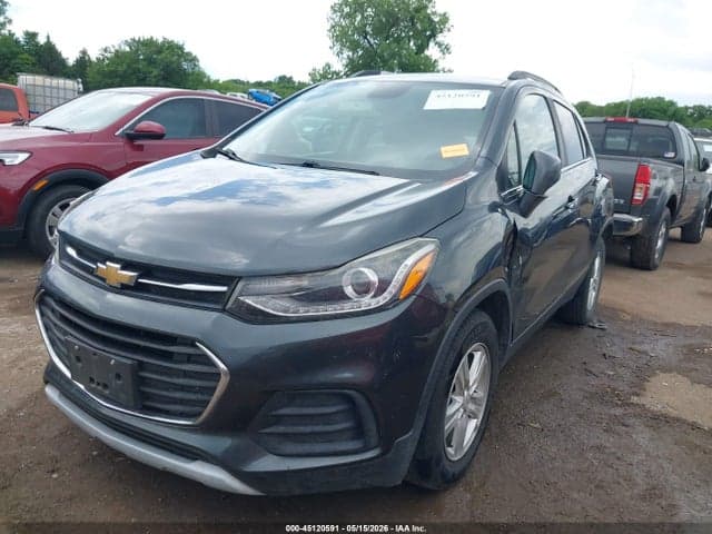 2017 CHEVROLET TRAX LT 2