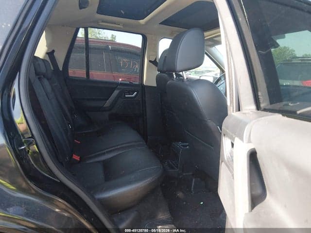 2010 LAND ROVER LR2 8