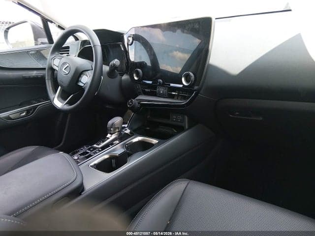 2025 LEXUS NX 450H+ LUXURY 5