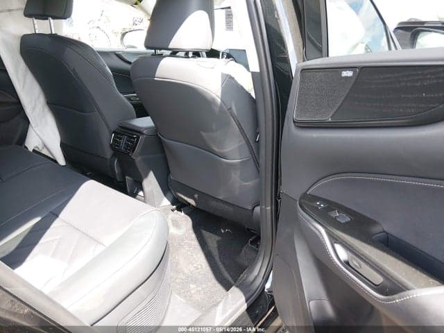 2025 LEXUS NX 450H+ LUXURY 8