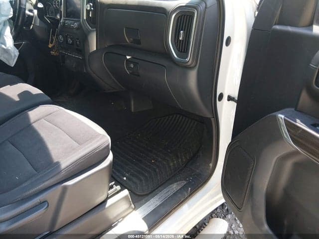 2019 CHEVROLET SILVERADO 1500 LT 5