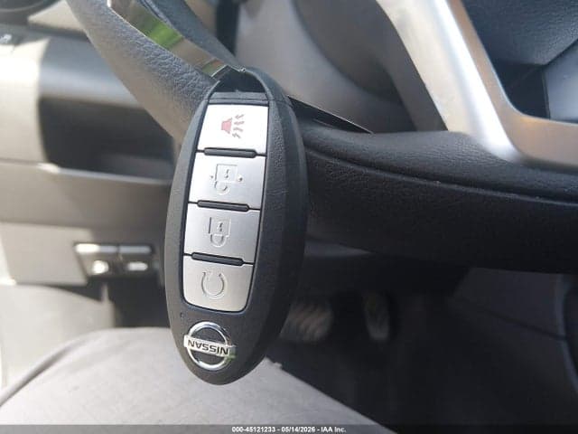 2018 NISSAN KICKS SV 11