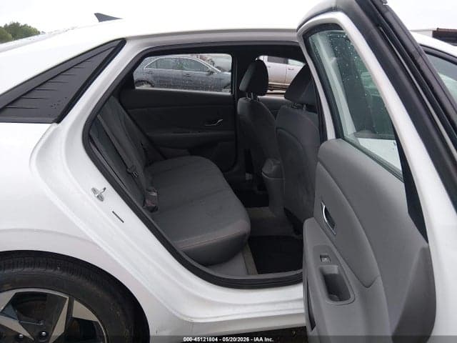 2023 HYUNDAI ELANTRA SEL 8