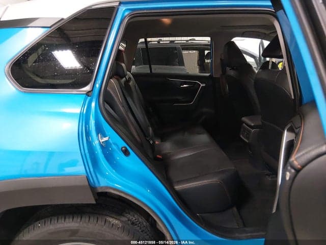 2019 TOYOTA RAV4 ADVENTURE 8