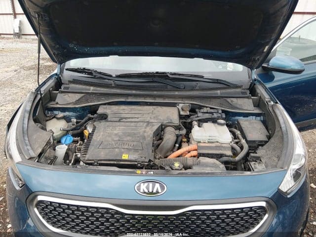 2017 KIA NIRO LX 10