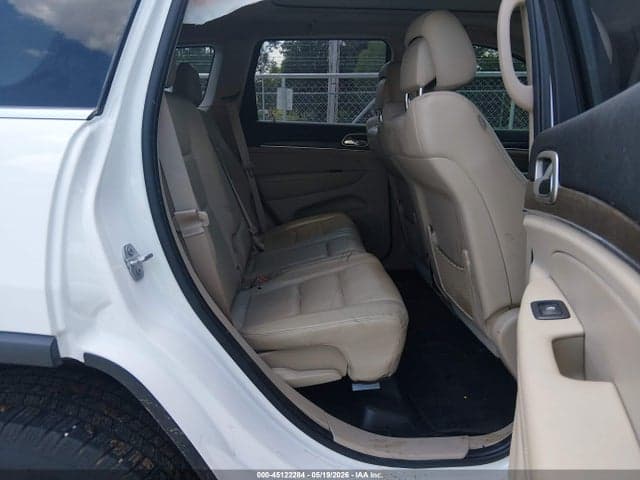 2017 JEEP GRAND CHEROKEE LIMITED 4X2 8