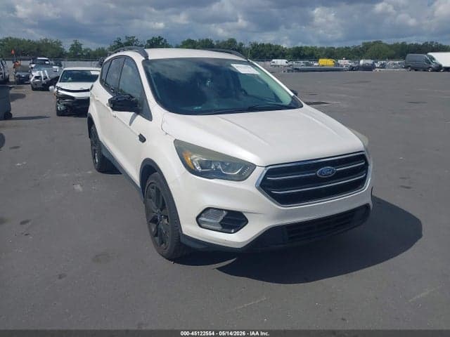 2017 FORD ESCAPE TITANIUM 1