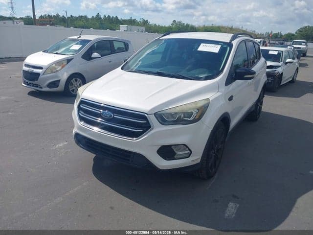 2017 FORD ESCAPE TITANIUM 2