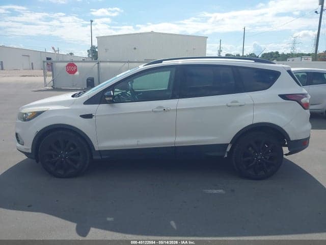 2017 FORD ESCAPE TITANIUM 14