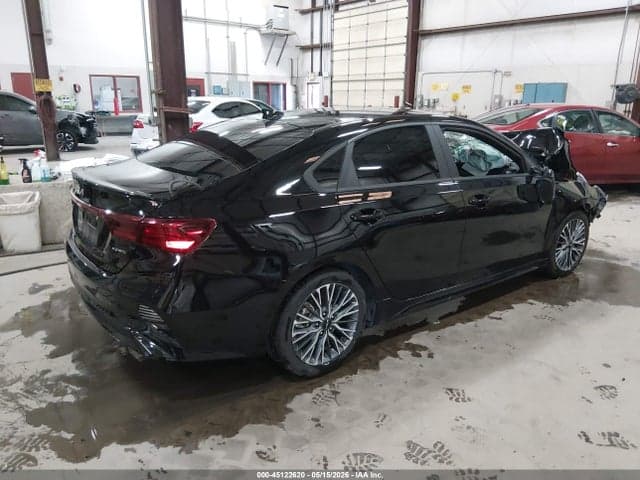 2023 KIA FORTE GT-LINE 4