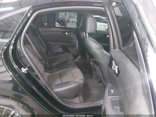 2023 KIA FORTE GT-LINE 8